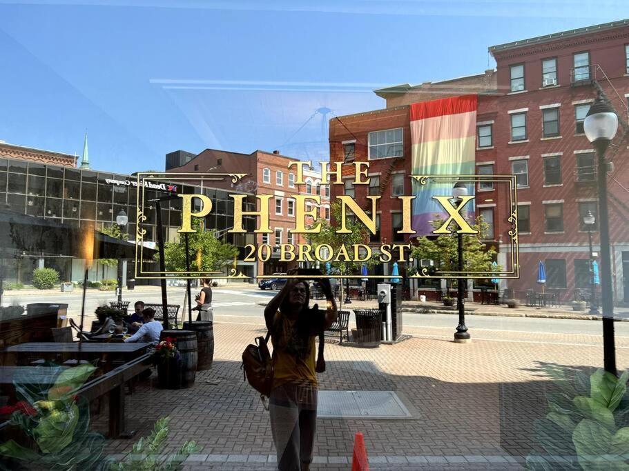 The Phenix Historic Dtwn Hotel, King Bed, Room # 309 뱅거 외부 사진